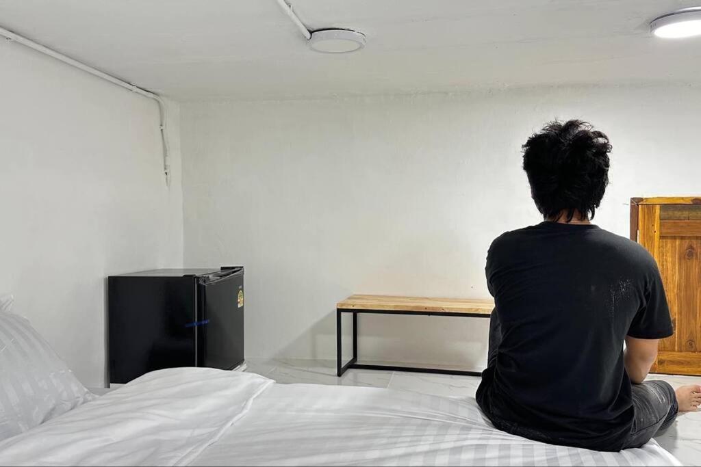 Megun Capsule 150 Cm Apartment Bangkok Bagian luar foto
