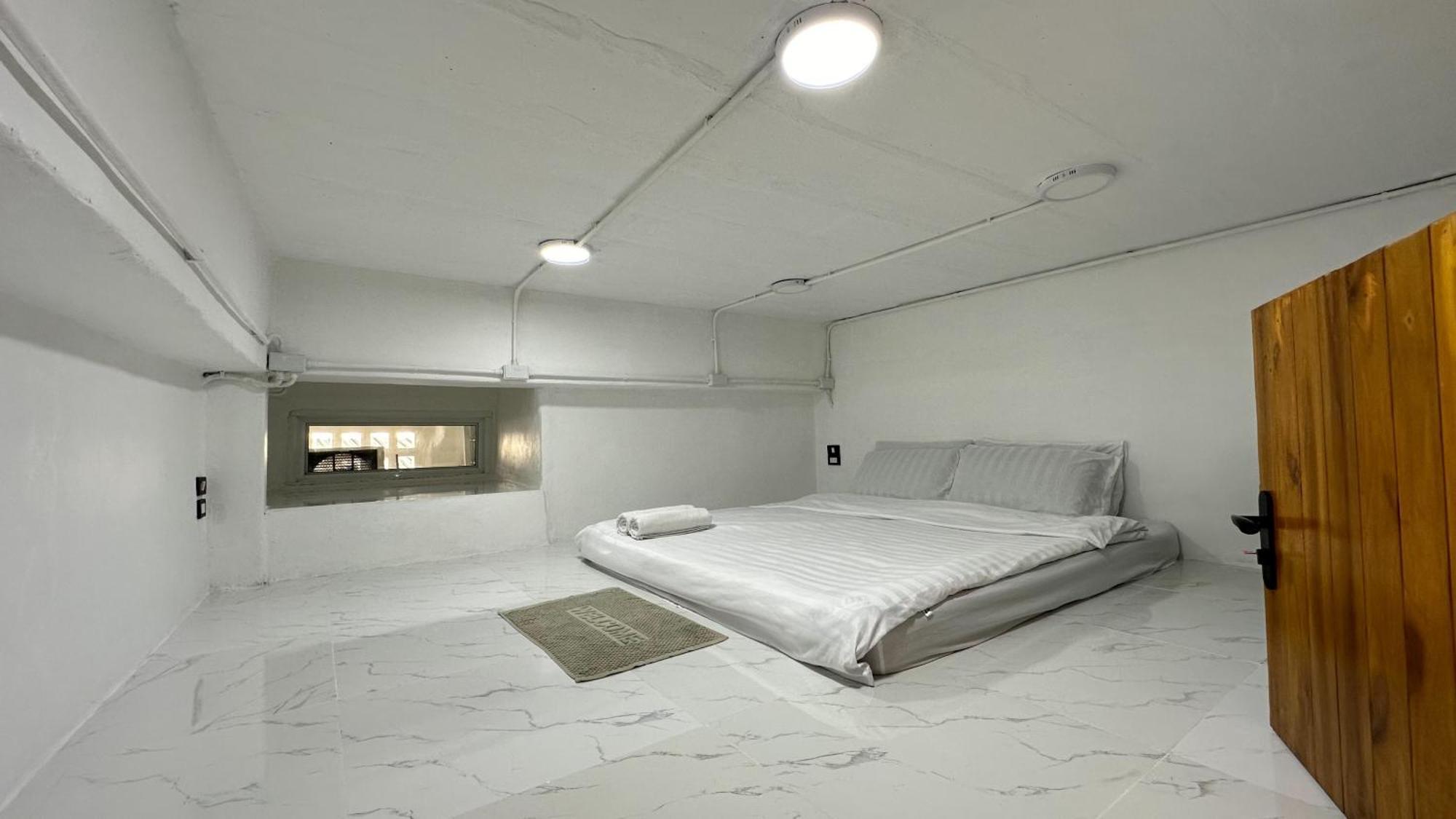 Megun Capsule 150 Cm Apartment Bangkok Bagian luar foto