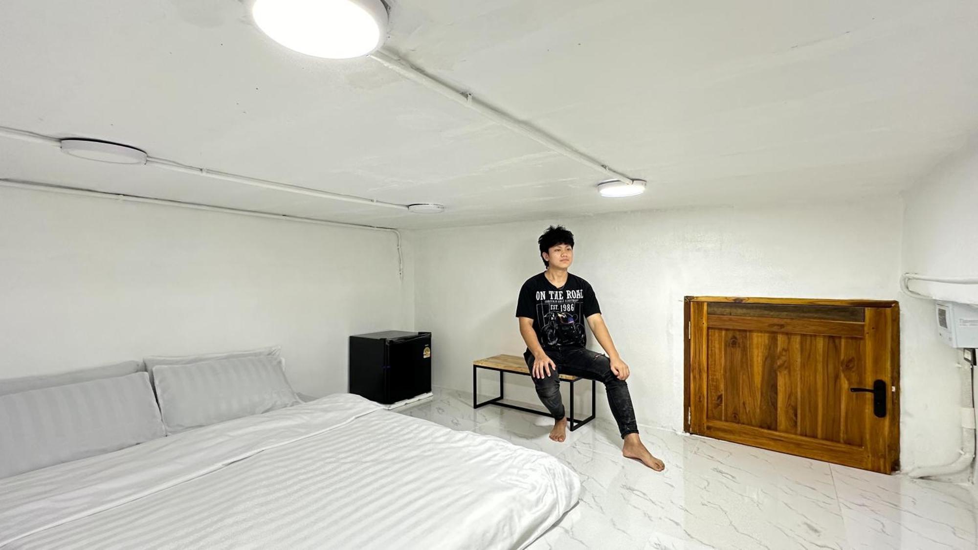 Megun Capsule 150 Cm Apartment Bangkok Bagian luar foto